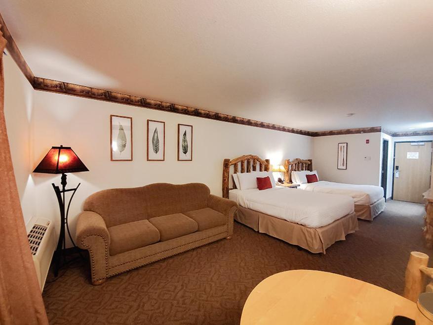 Grand Bear Resort At Starved Rock Utica Exterior foto